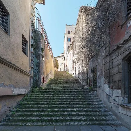 Apartment Domus Claudiae - Fromhometorome *